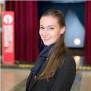 Laureata Magistrale in Lingue offre ripetizioni di spagnolo e inglese. Disponibile anche per aiuto compiti